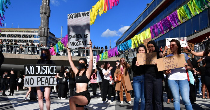 Demonstranter för Black Lives Matter i Stockholm i somras.