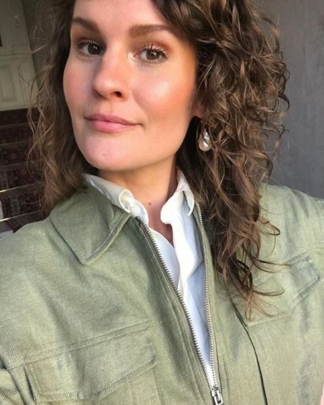 Emma Blomberg tipsar om vattenfast mascara till bröllop