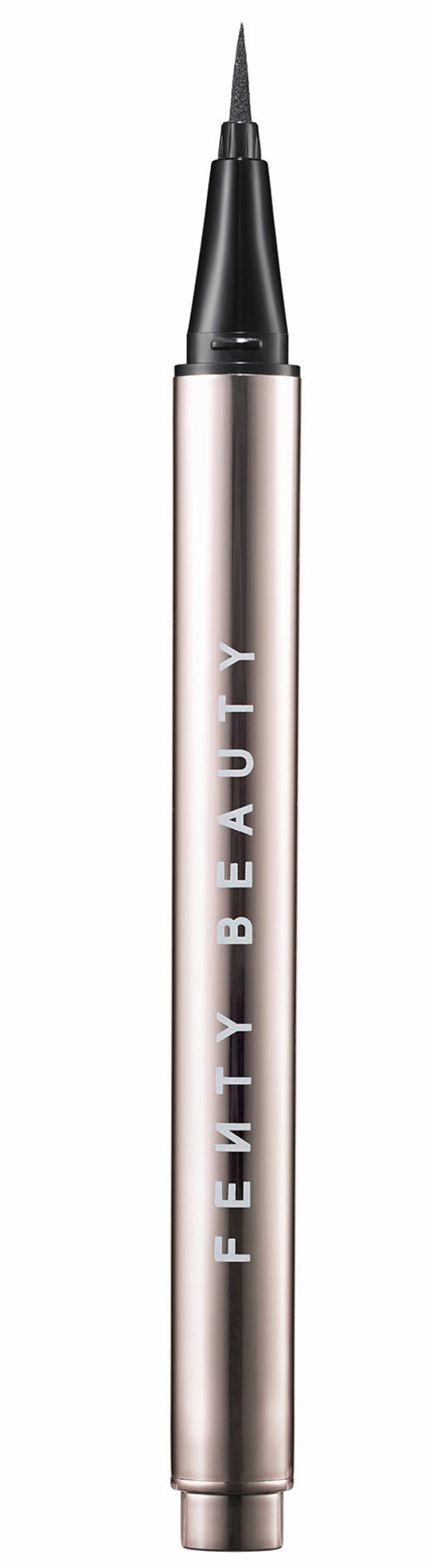 En bild på den flytande eyelinern Flyliner, en produkt från Rihannas sminkkollektion Fenty Beauty.