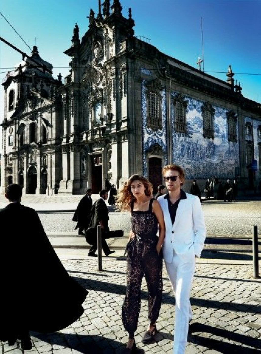 Vid Igreja do Carmo avslutas det här drömmiga fotojobbet. Gigi Hadid