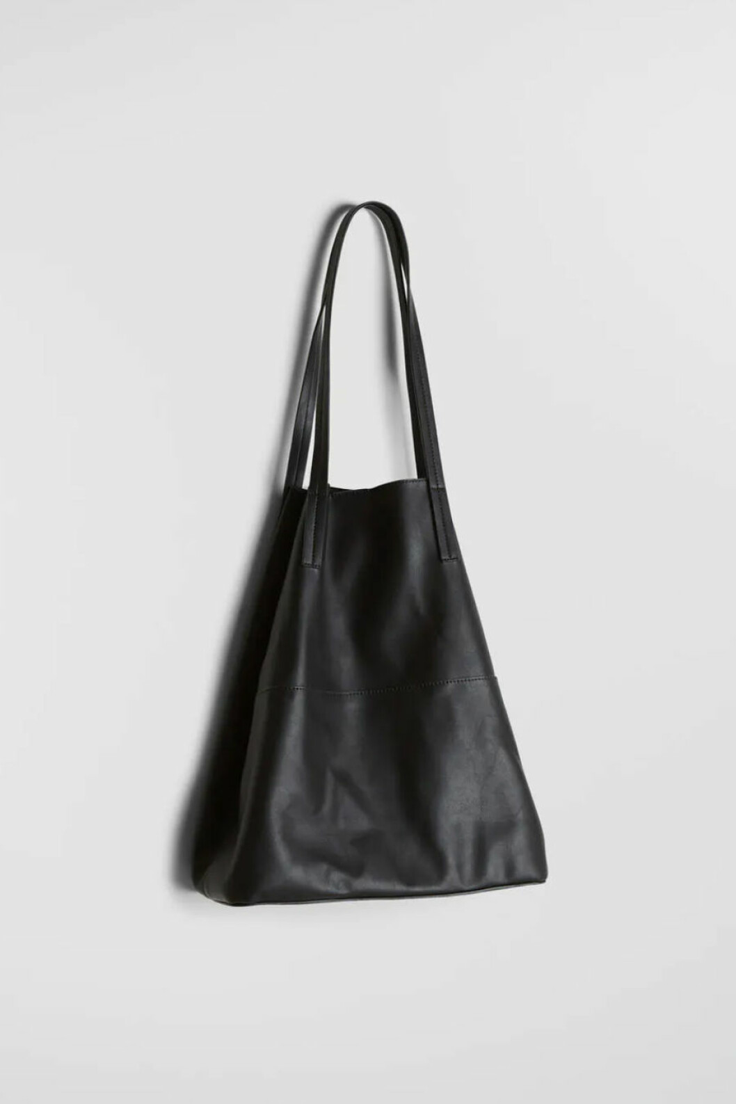 Svart shopper från Gina Tricot