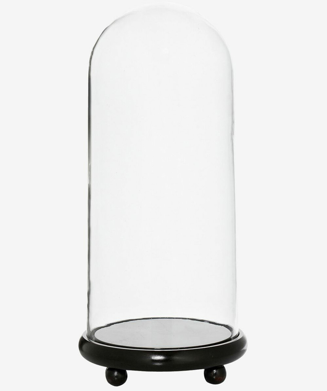 Glaskupa från <a href="http://www.awin1.com/cread.php?awinaffid=359185&awinmid=8905&p=https%3A%2F%2Fwww.ellos.se%2Fellos-home%2Fglaskupa-kupol-med-fat%2F1000320" target="_blank" rel="noopener">Ellos Home</a>.
