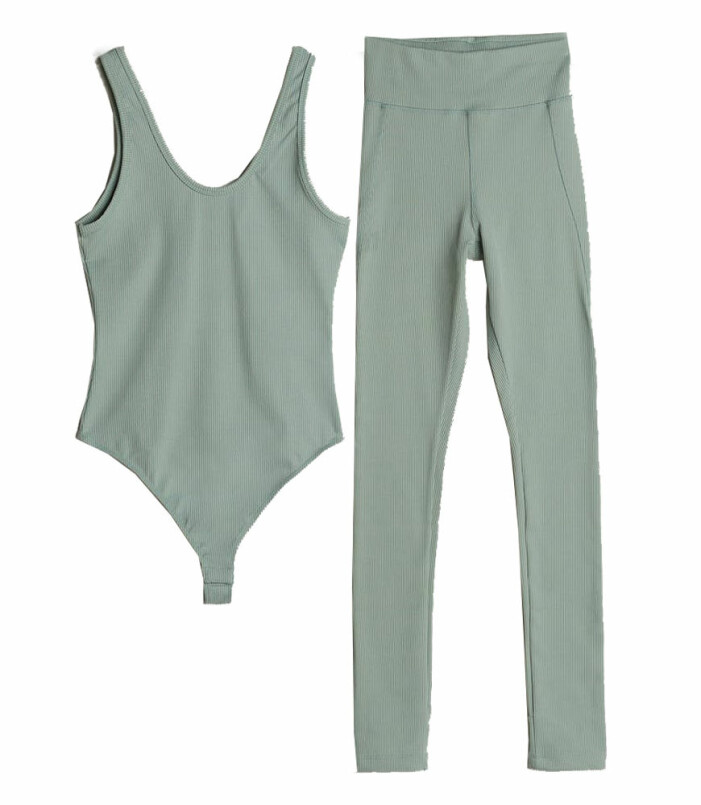 grönt ribbat set