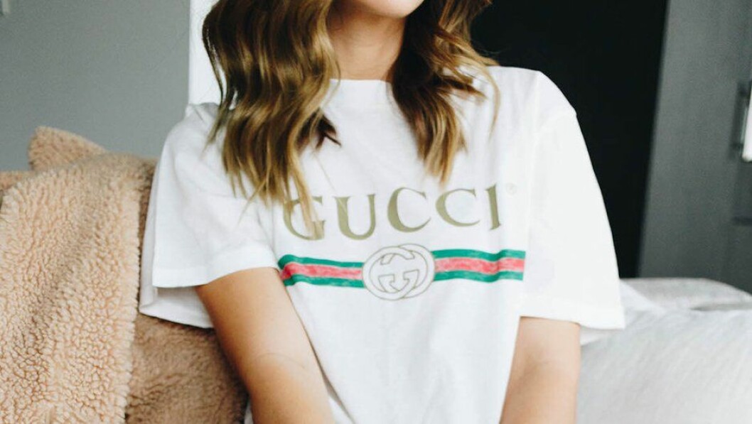 Du har väl inte missat Guccis t-shirt i modeprofilernas flöden? gucci t shirt köpa