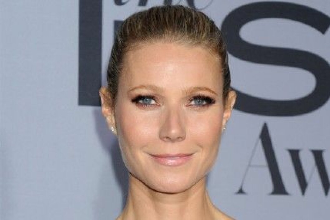 Att sätta upp håret alldeles för tajt är ett vanligt misstag. gwyneth paltrow