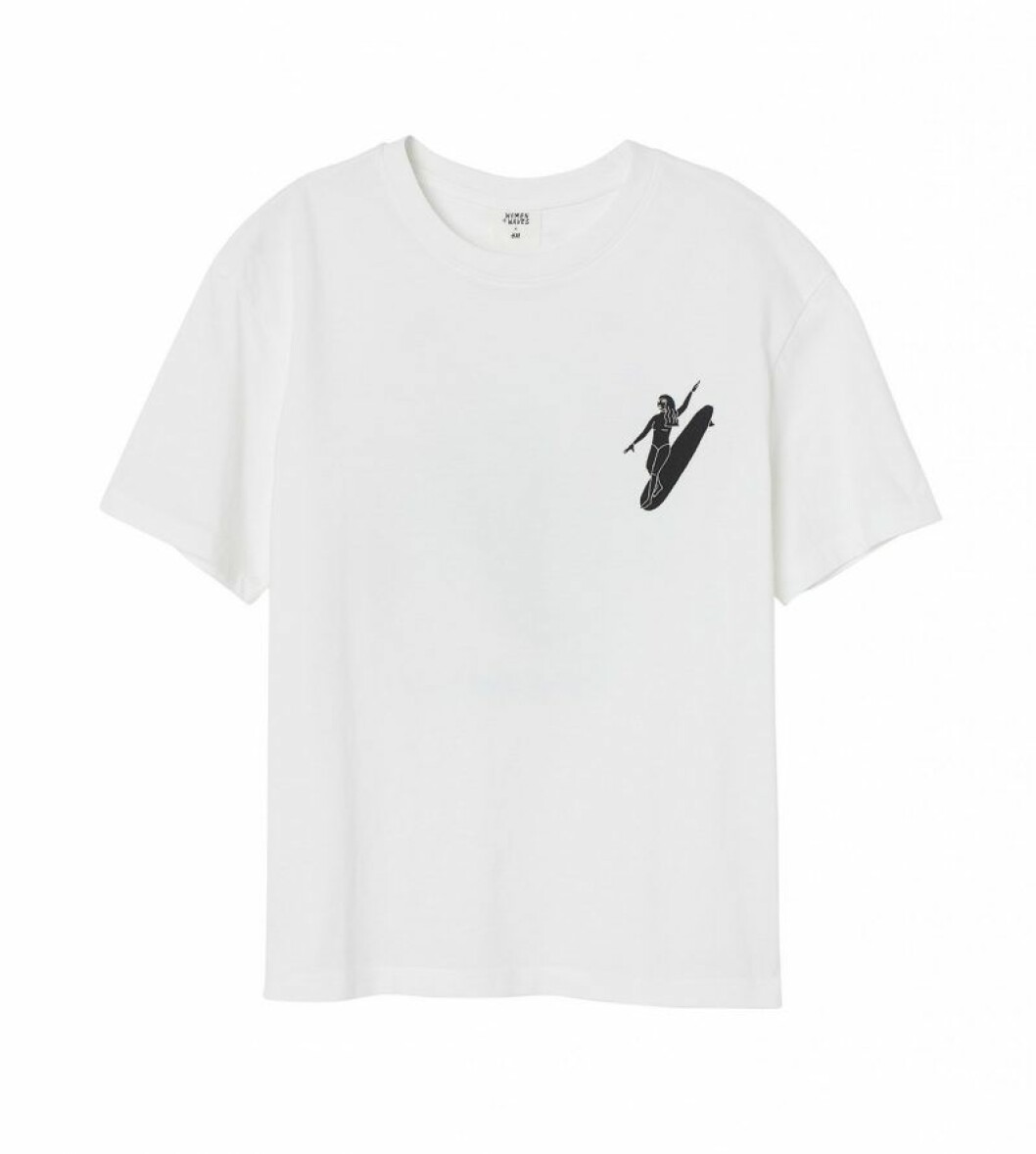 H&M har släppt surfkollektion: Vit t-shirt