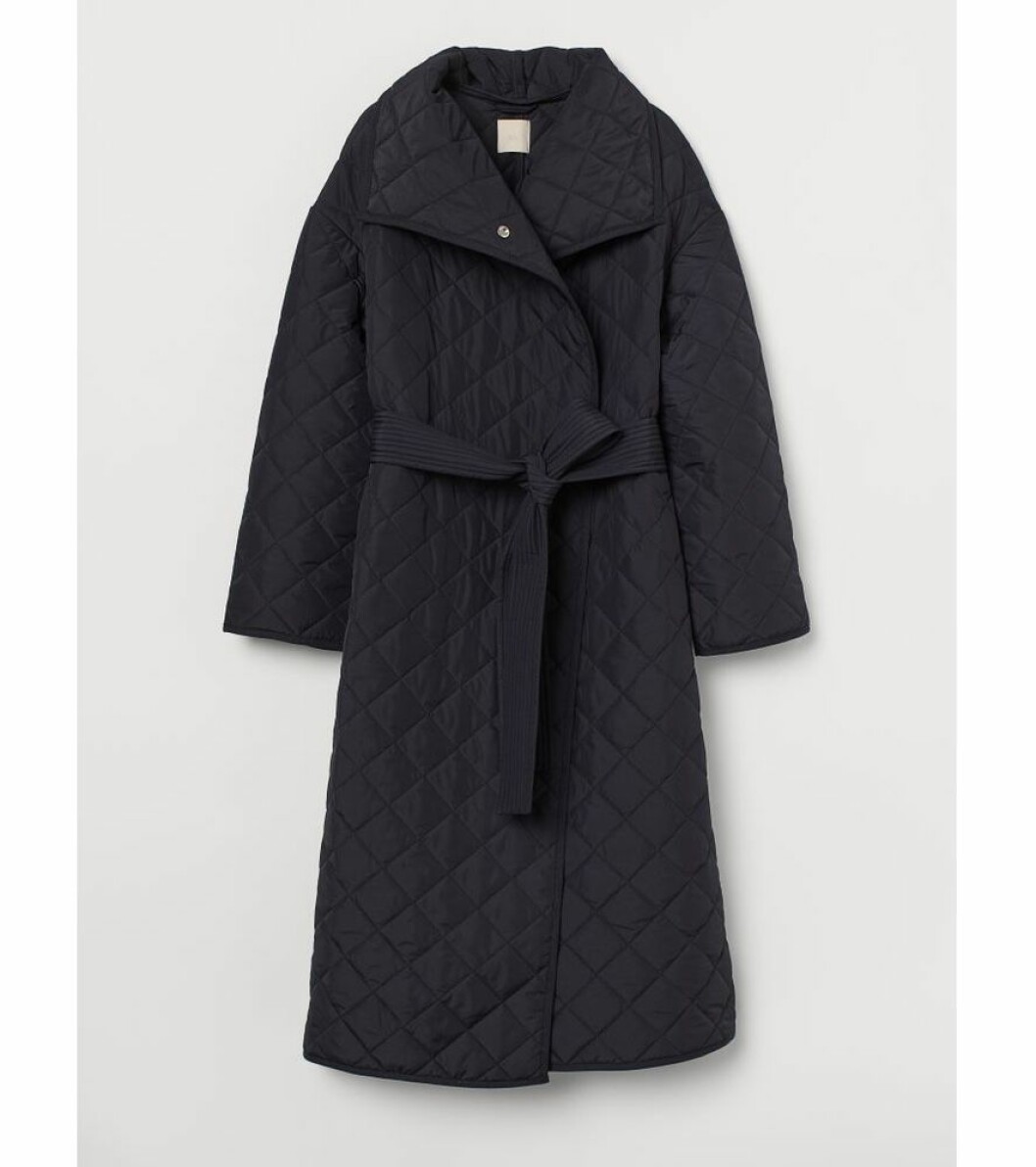 Lång quiltad kappa från H&M