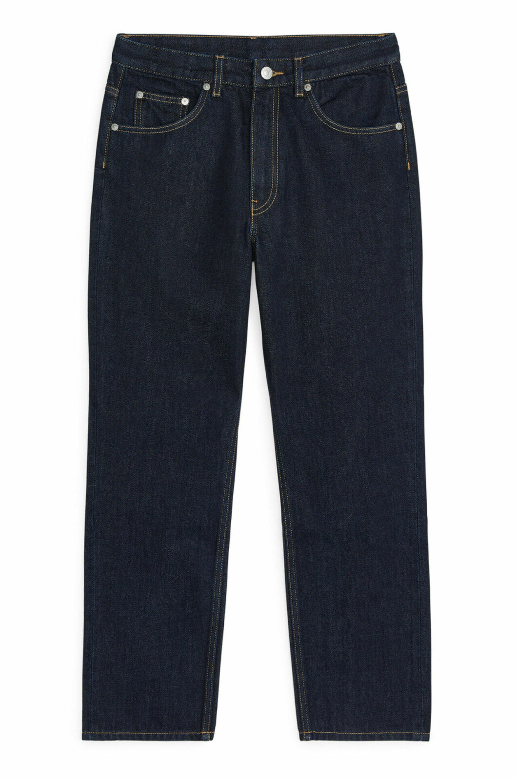Mörka jeans till våren 2019 i rak modell