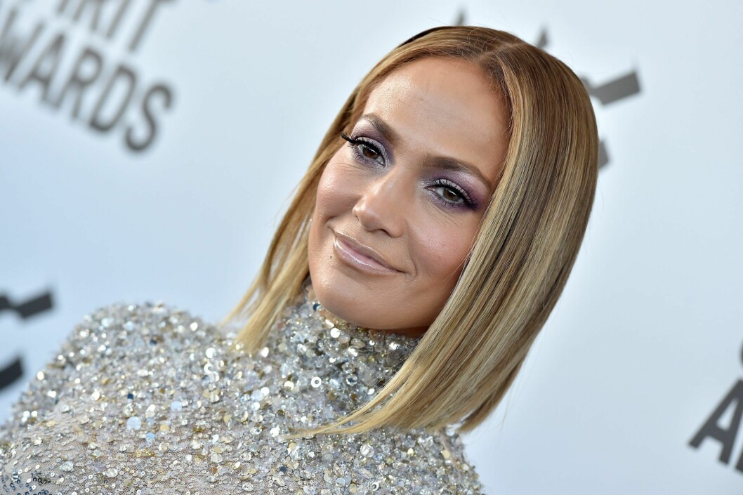 Jennifer Lopez och hennes vänner har haft nytta av sångerskans juridiska kunskaper. Jennifer Lopez