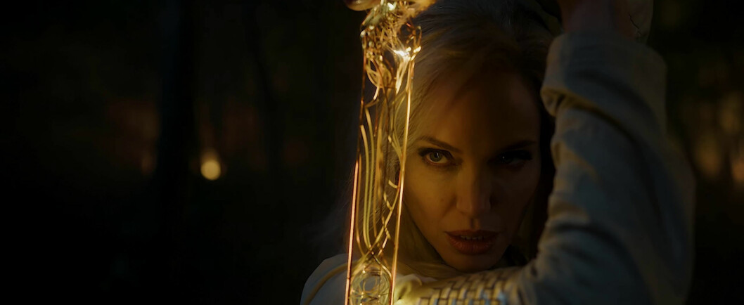 Angelina Jolie som krigaren Thena i Eternals. Angelina Jolie som krigaren Thena i Eternals.
