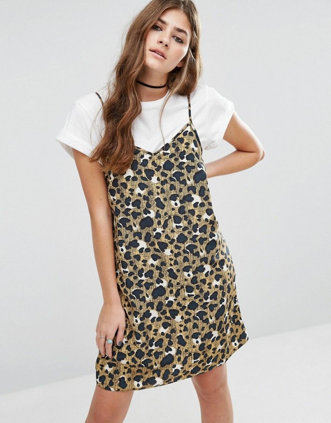 leopard slipklänning