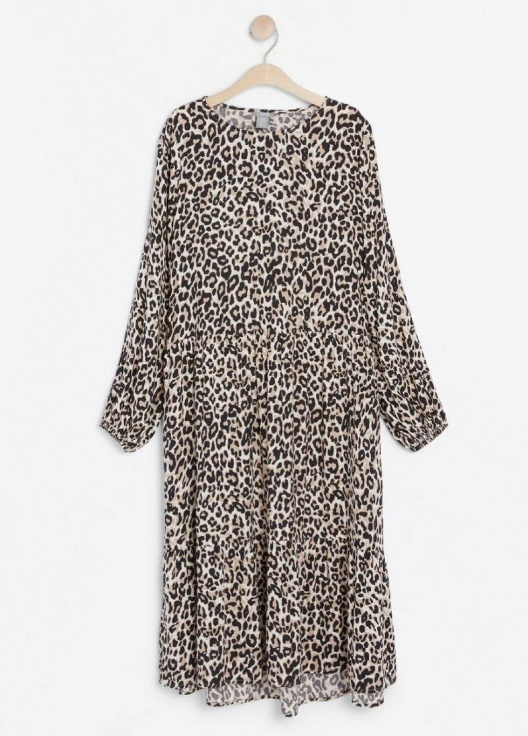 Leopardmönstrad klänning med lång ärm, från Lindex.