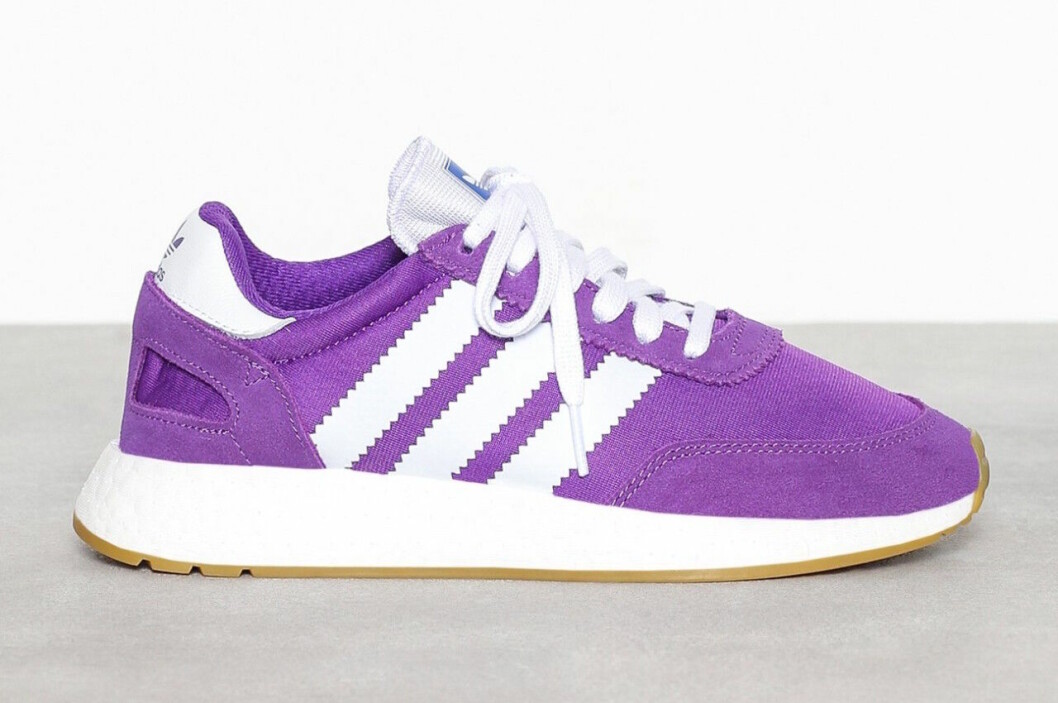 Lila sneakers till våren 2019
