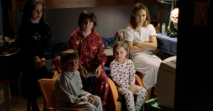 Några av barnen i filmen – Tomten är far till alla barnen. Tin i mitten!