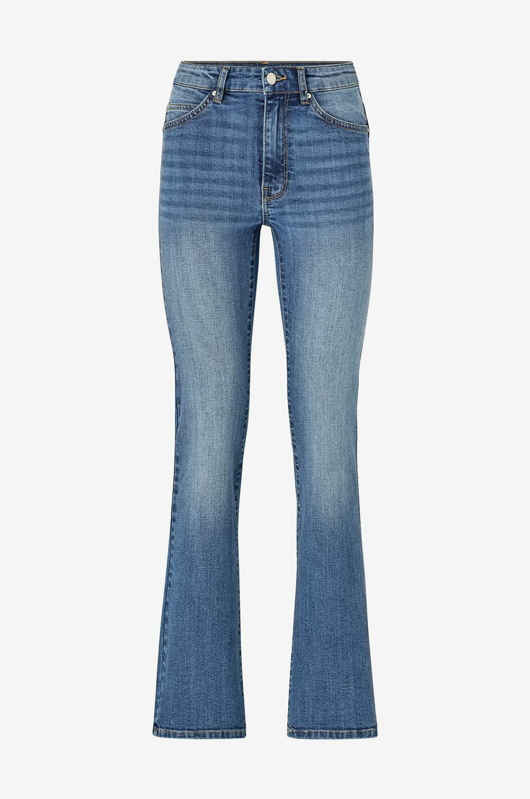 Jeans för dam i bootcut-modell till våren 2020