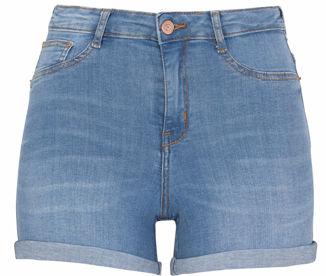 ljusblå jeansshorts
