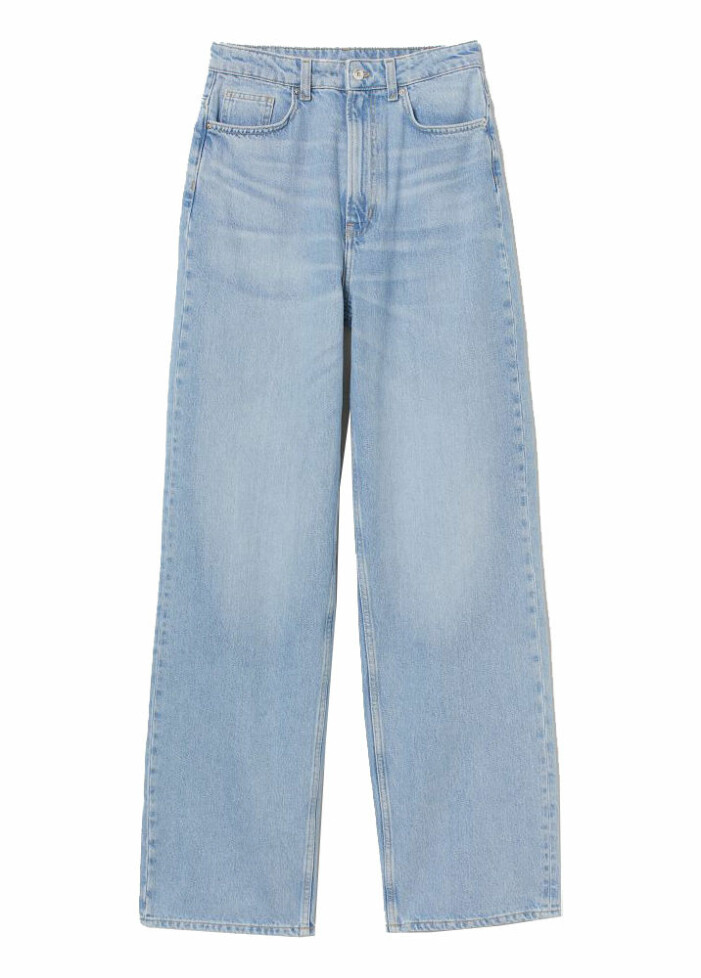 loose fit jeans