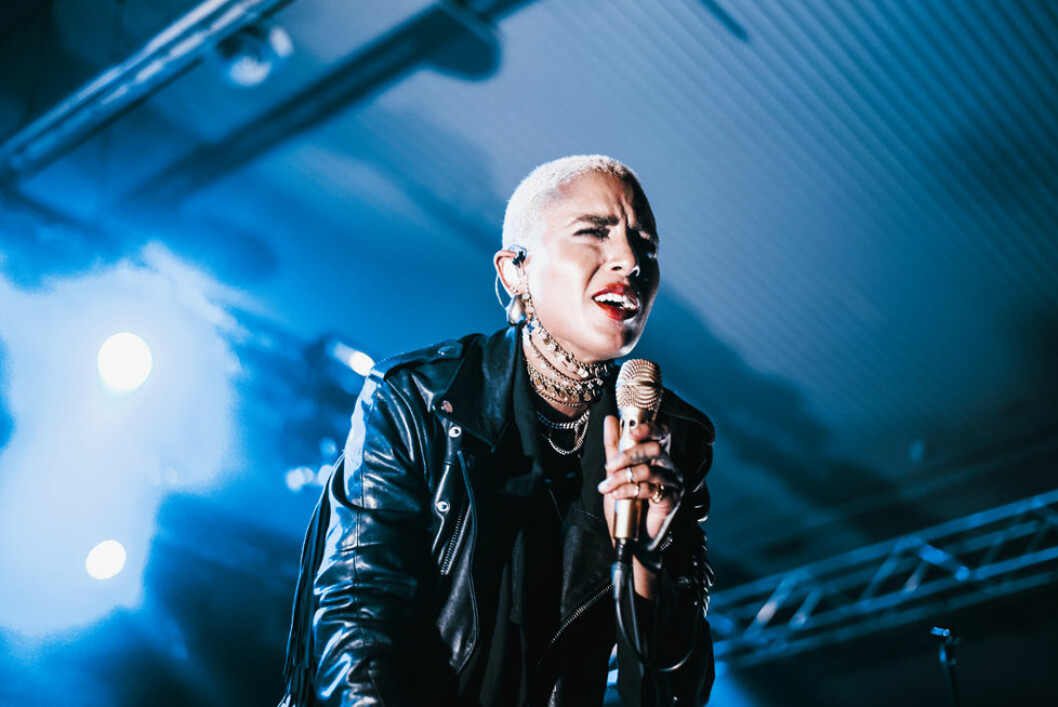 Publiken fortsatte att sjunga när Loreen gick av scenen på Statement festival. Foto: Julia Sixtensson Publiken fortsatte att sjunga när Loreen gick av scenen på Statement festival. Foto: Julia Sixtensson