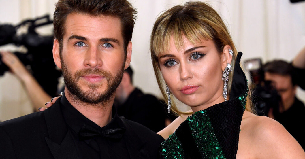 Miley och Liam hade svårt att bestämma sig. Miley och Liam hade svårt att bestämma sig.
