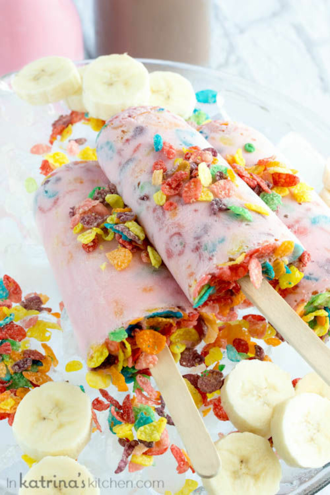 Milk-and-Cereal-Breakfast-Popsicles-5-wm-500