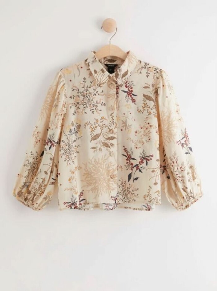 Blommig blus Lindex