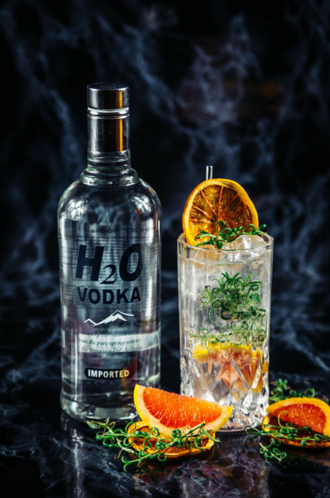 Vodkadrink med smak av rosmarin och grapefrukt. 