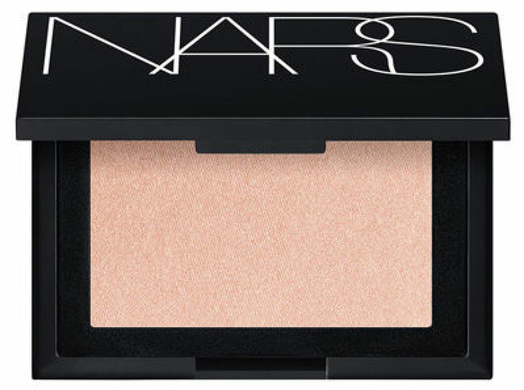En bild på produkten Nars Highlighting Powder Capri som du kan köpa på Kicks.