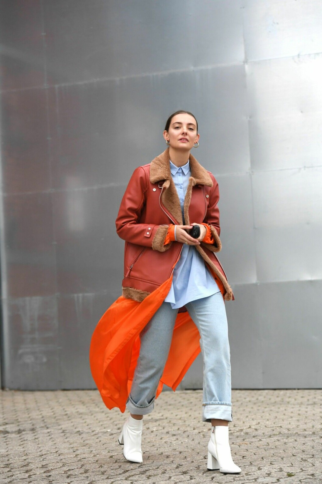 Vill du inte köra neon från topp till tå? Satsa på detaljerna! Neon trend 2019