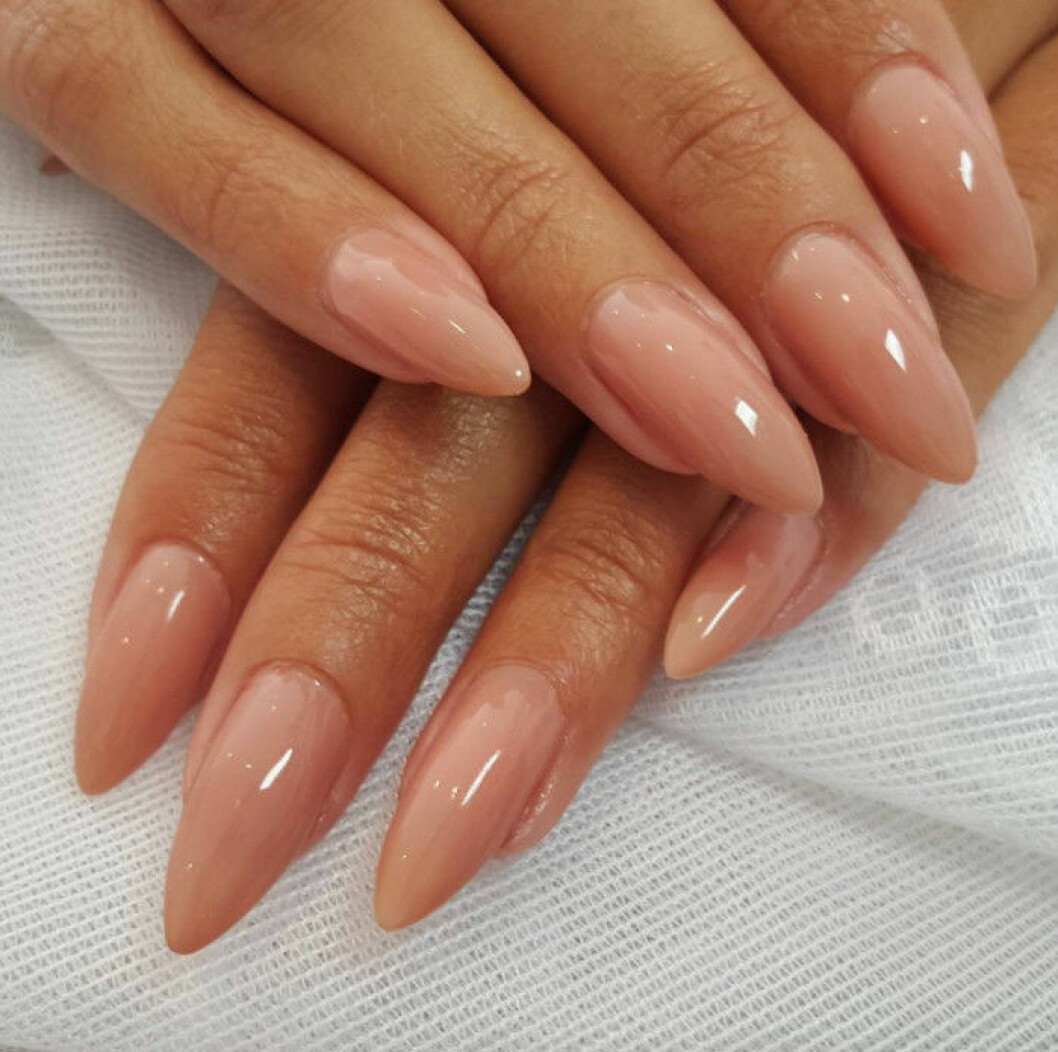 nude rosa naglar