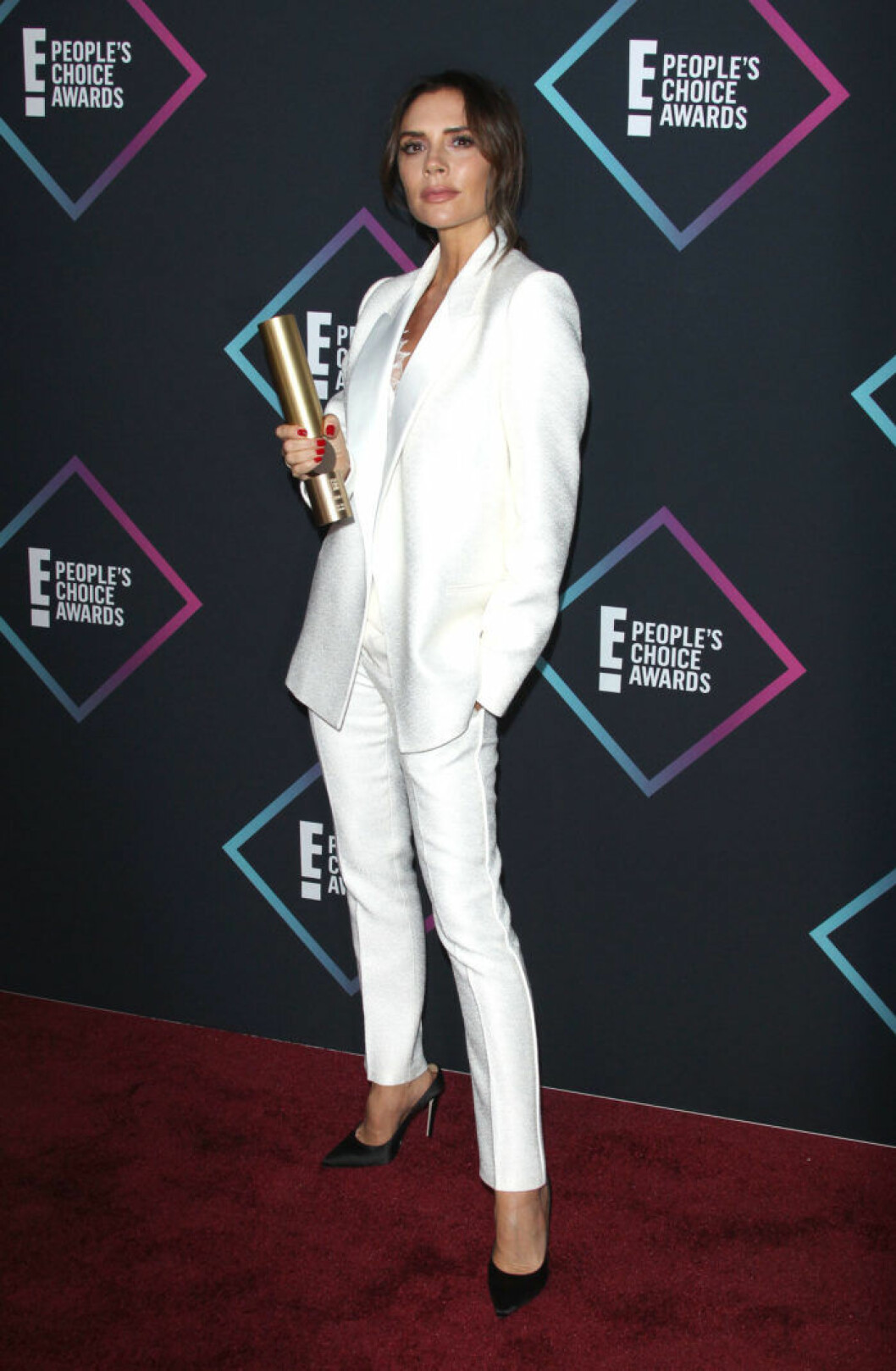 Modedesignern och den före detta Spice Girls-medlemmen Victoria Beckham fick ta emot priset ”Fashion Icon Award” under kvällen. Foto: IBL Victoria Beckham på People's Choice Awards 2018