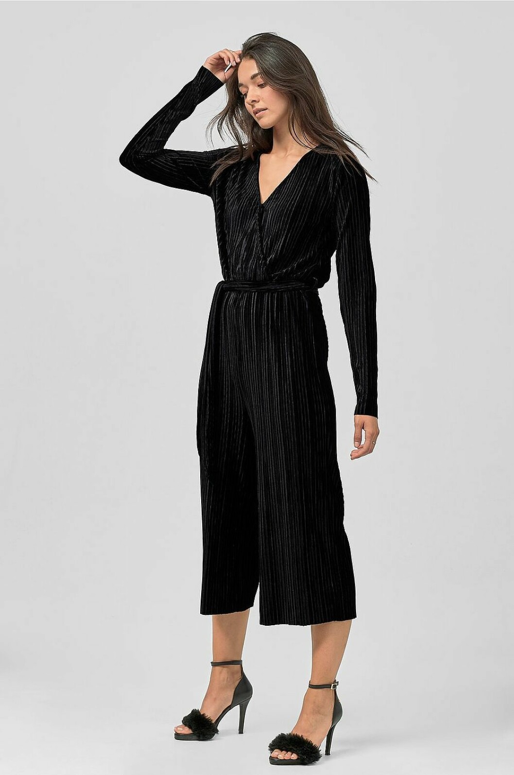 Svart jumpsuit till festen