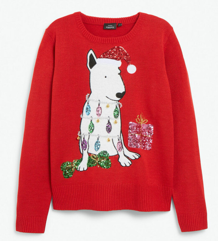 röd jultröja med en dekorativ hund från KappAhl