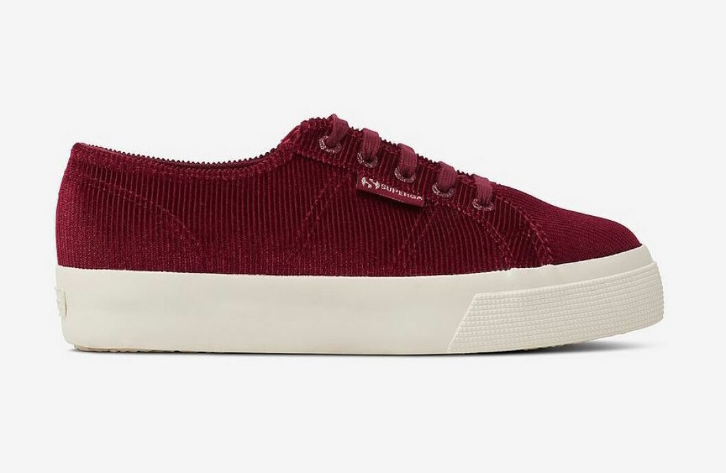 Höstskor 2019: Vinröda sneakers för dam