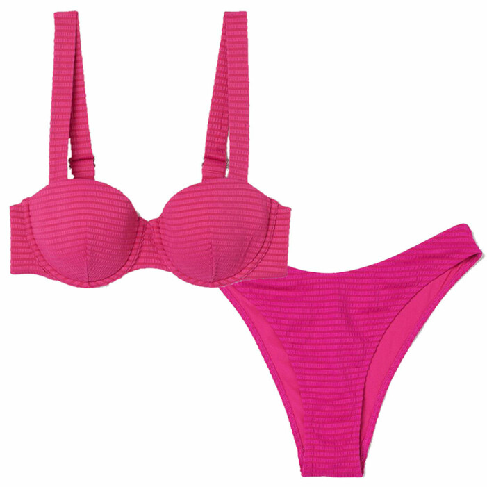 Rosa bikini med bygelbh och högt skurna trosor