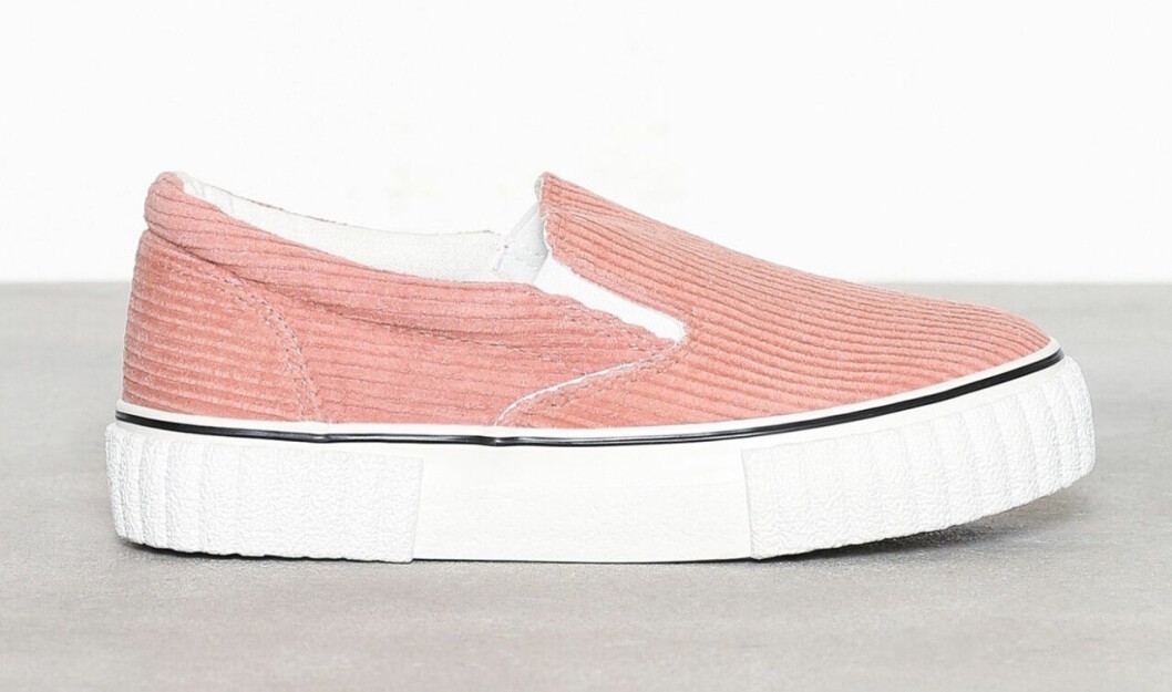 Rosa sneakers till våren 2019