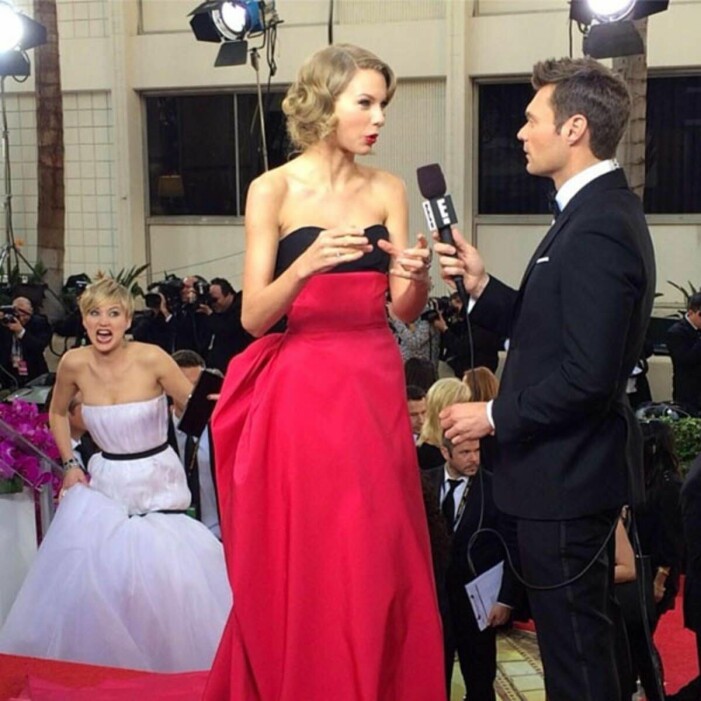 Jennifer Lawrence photobombar Taylor Swift