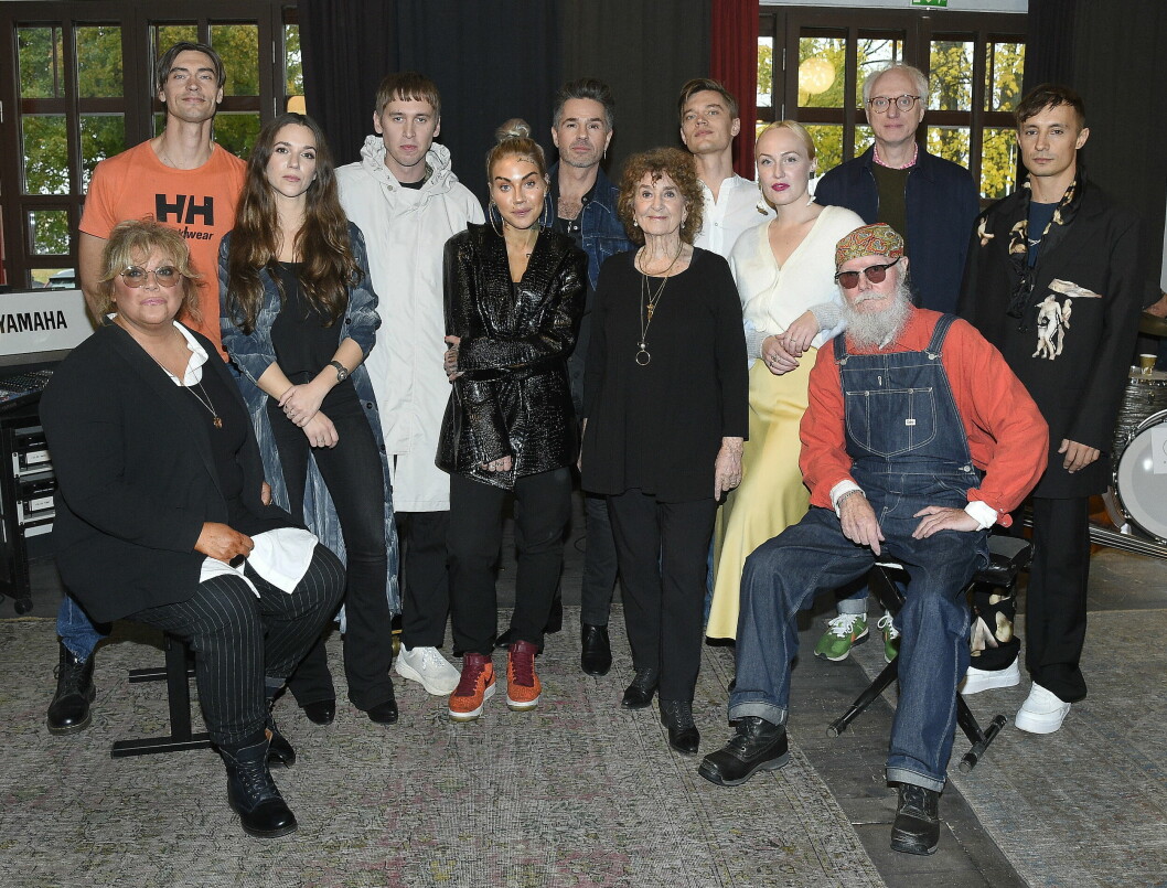Gustaf Norén, Marie Nilsson Lind, Melissa Horn, Thomas Stenström, Maxida Märak, Peter Jöback, Siw Malmkvist, Viktor Norén, Moonica Mac, Harpo, Andreas Mattsson och Daniel Adams-Ray deltar i <span class=" italic" data-lab-italic_desktop="italic">Så mycket bättre</span> 2021. deltagarna i så mycket bättre 2021