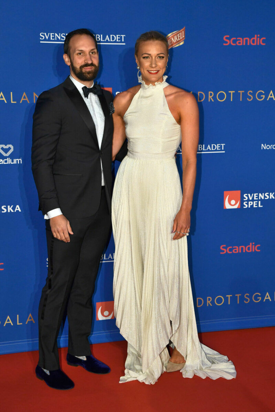 Sarah Sjöström med pojkvännen Johan de Jong Skierus. Röda mattan på Idrottsgalan 2019