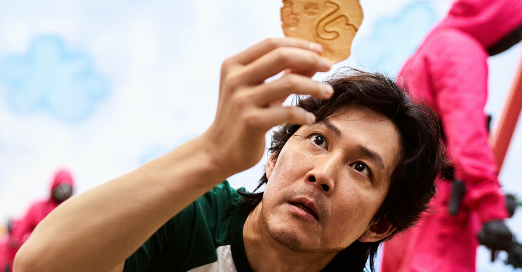 Regissören Hwang Dong-hyuk har själv uttalat sig om att han inte har någon andra säsong på gång (just nu) gällande <em>Squid game</em>. Han började med manus redan 2008 och har sagt att det långa arbetet med serien var en uttröttande process. Han stänger dock inga dörrar! suid game -kakan