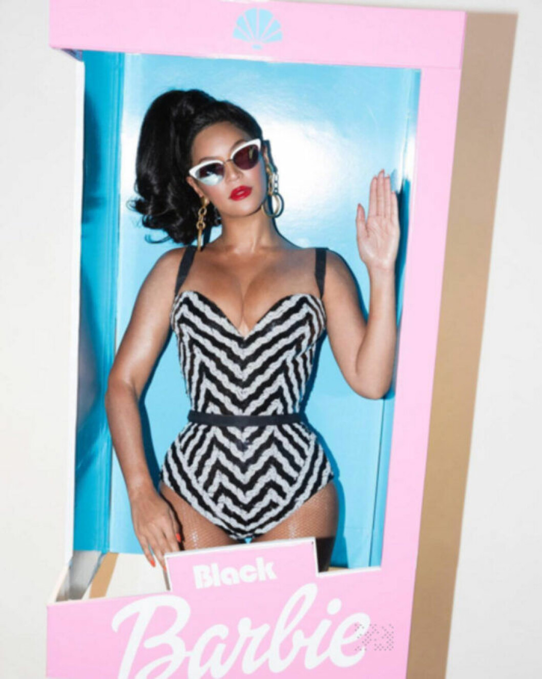 Beyoncé Knowles som Barbie. 