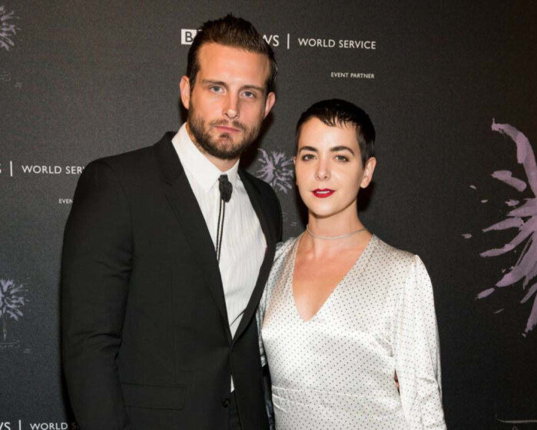Nico Tortorella och Bethany Meyers. 