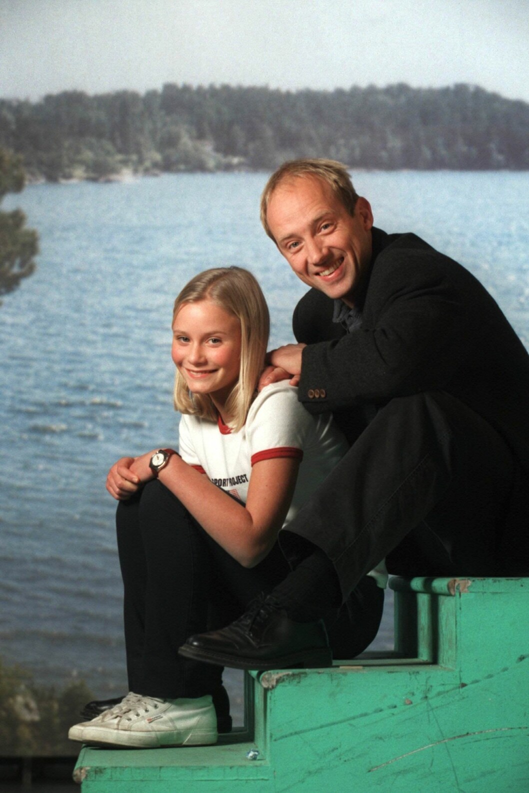 Ebba Hultkvist och Samuel Fröler i Skärgårdsdoktorn. Ebba Hultkvist och Samuel Fröler i Skärgårdsdoktorn.