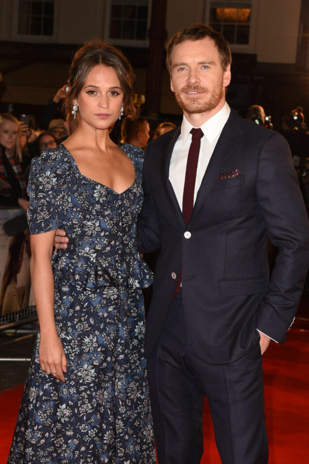 Alicia Vikander och Michael Fassbender på röda mattan. 
