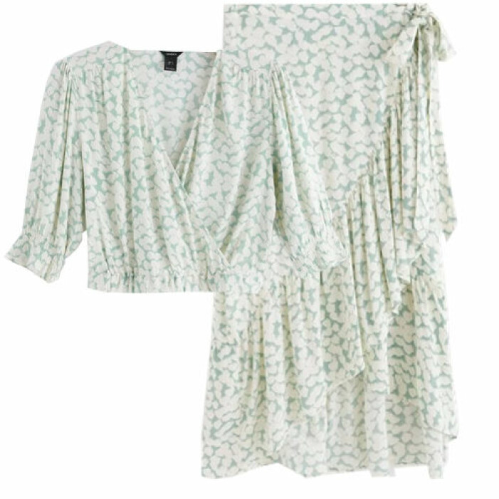 Matchande set med topp och kjol från Lindex