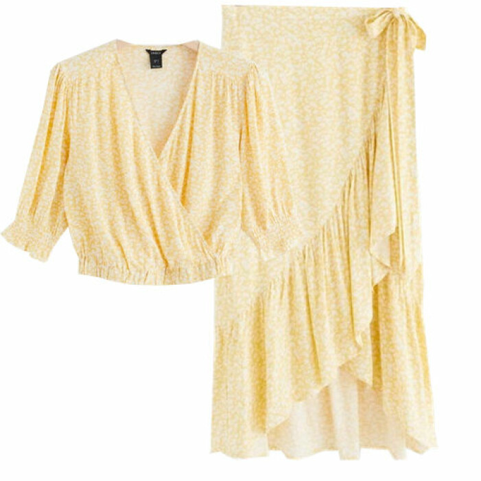 Gult set med blus och kjol från Lindex