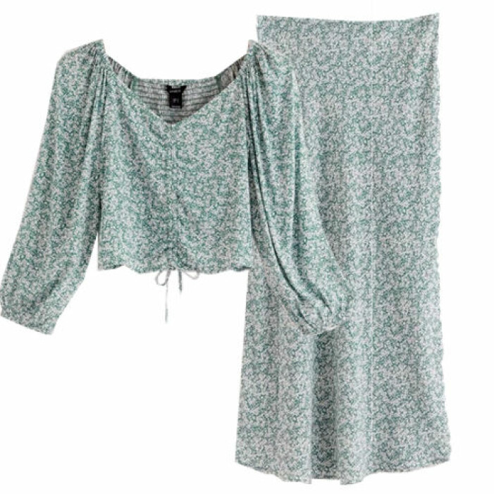 Matchande set med blus och kjol från Lindex