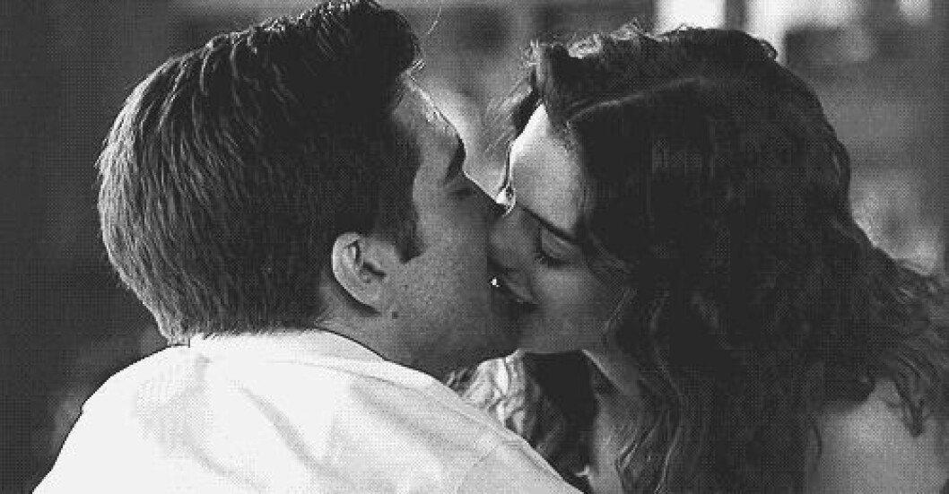 sexig gif anne hathaway jake gyllenhaal