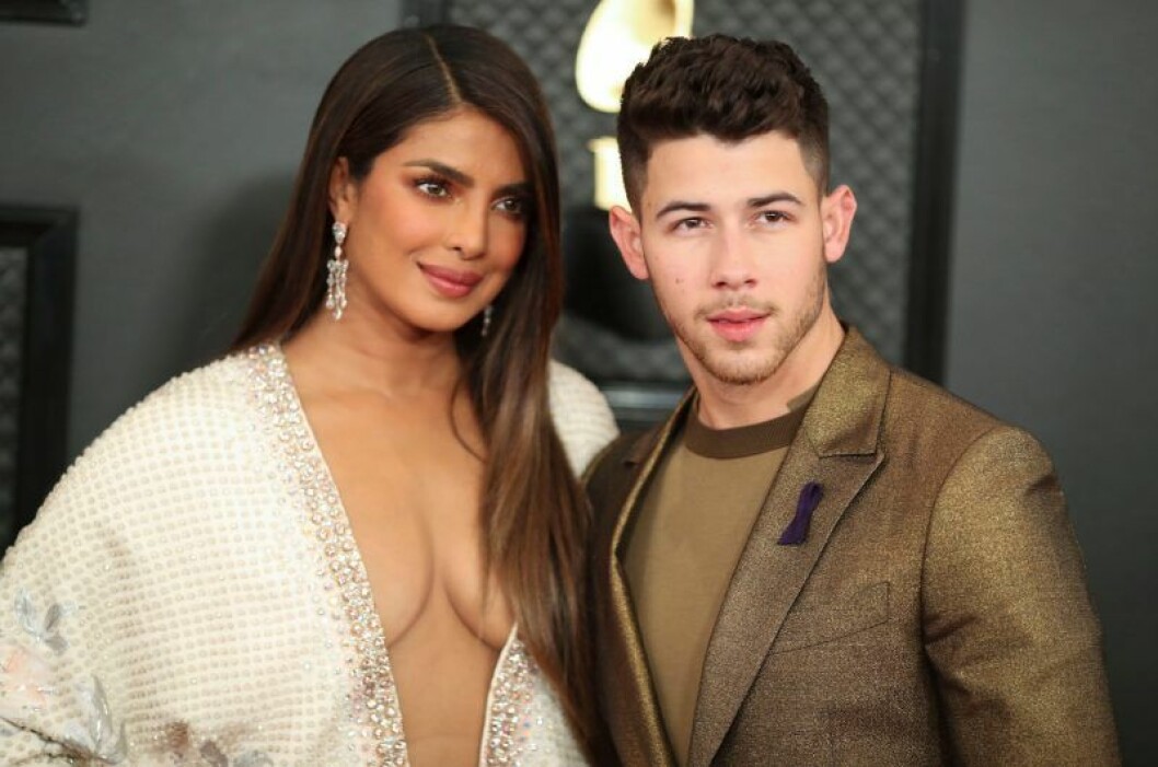 Nick Jonas & Priyanka Chopra på röda mattan