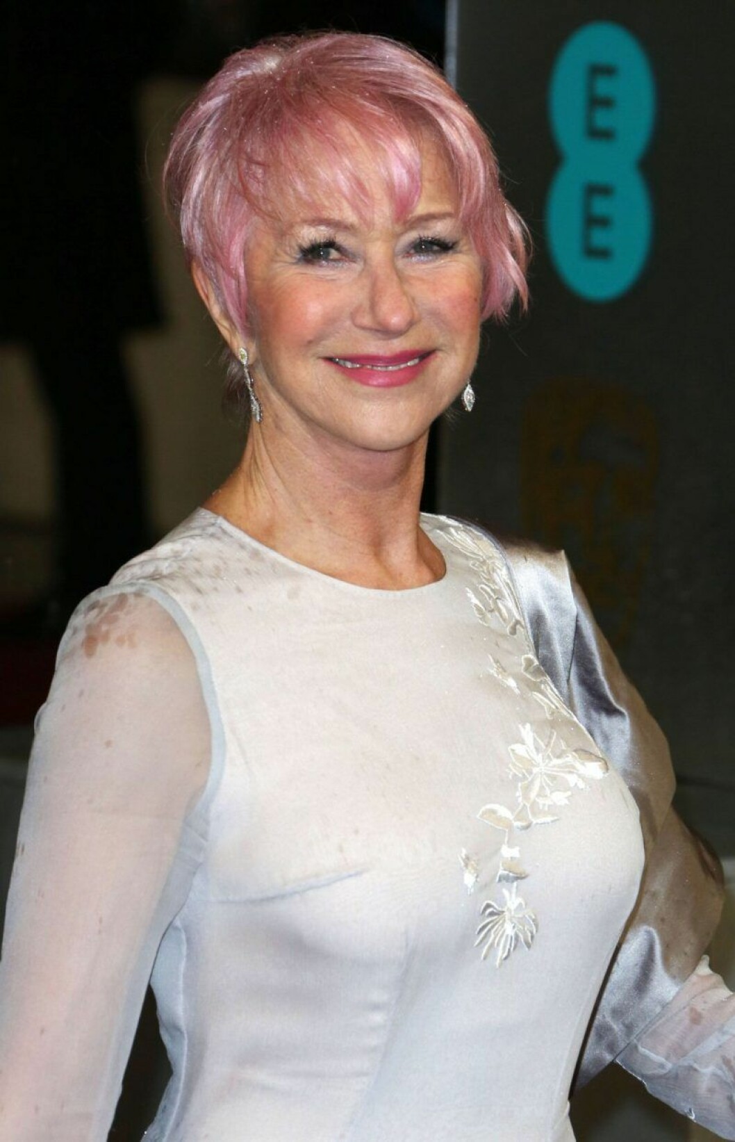 Helen Mirren i rosa hår