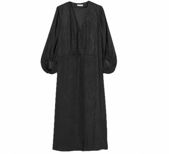 Skimrande omlottklänning från H&M